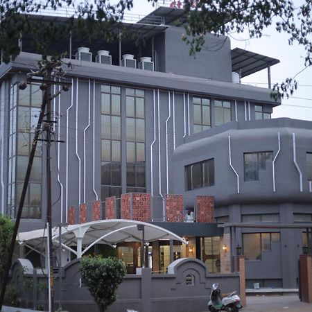 Hotel Statusinn, Ichalkaranji 외부 사진