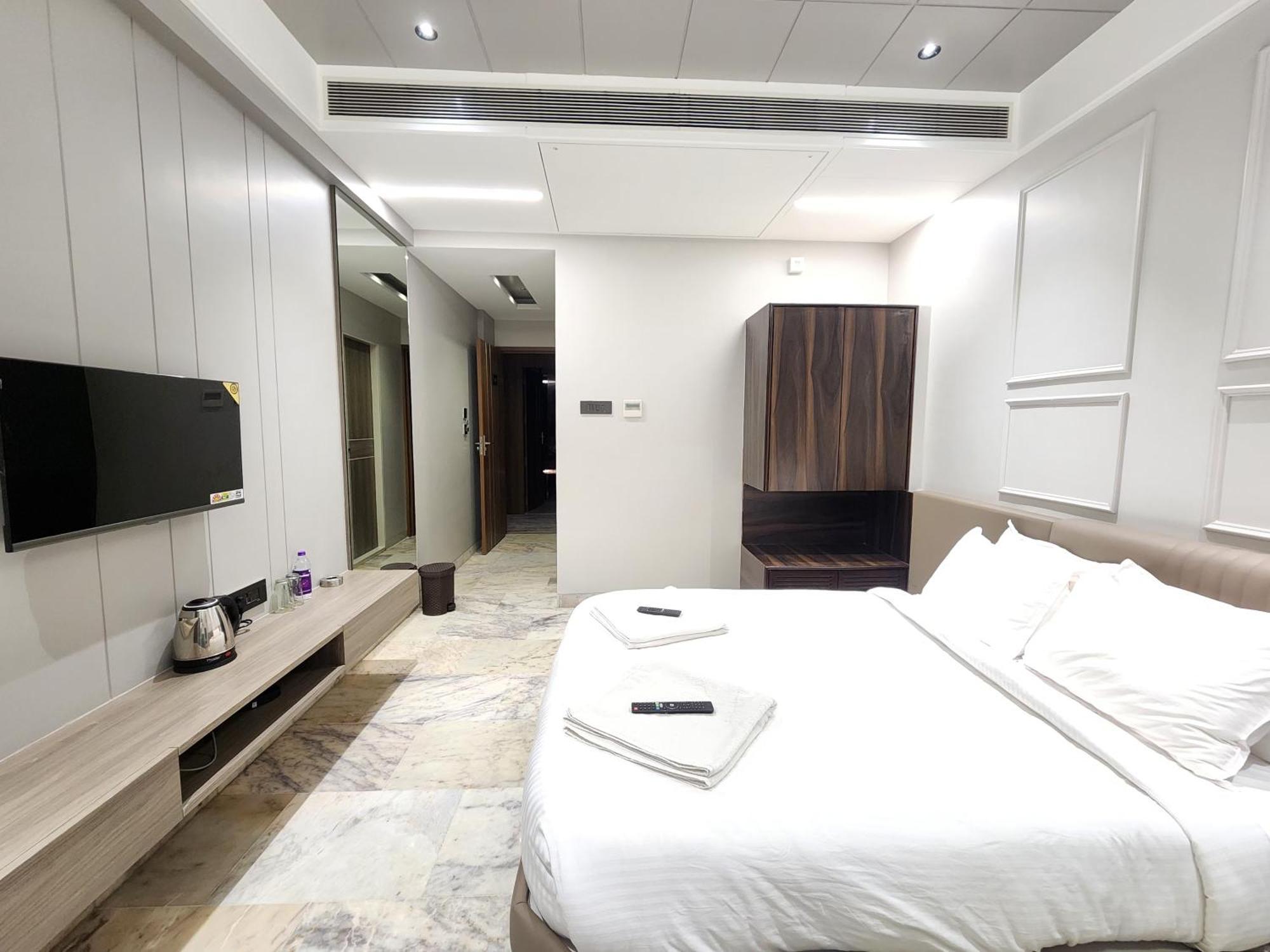 Hotel Statusinn, Ichalkaranji 외부 사진