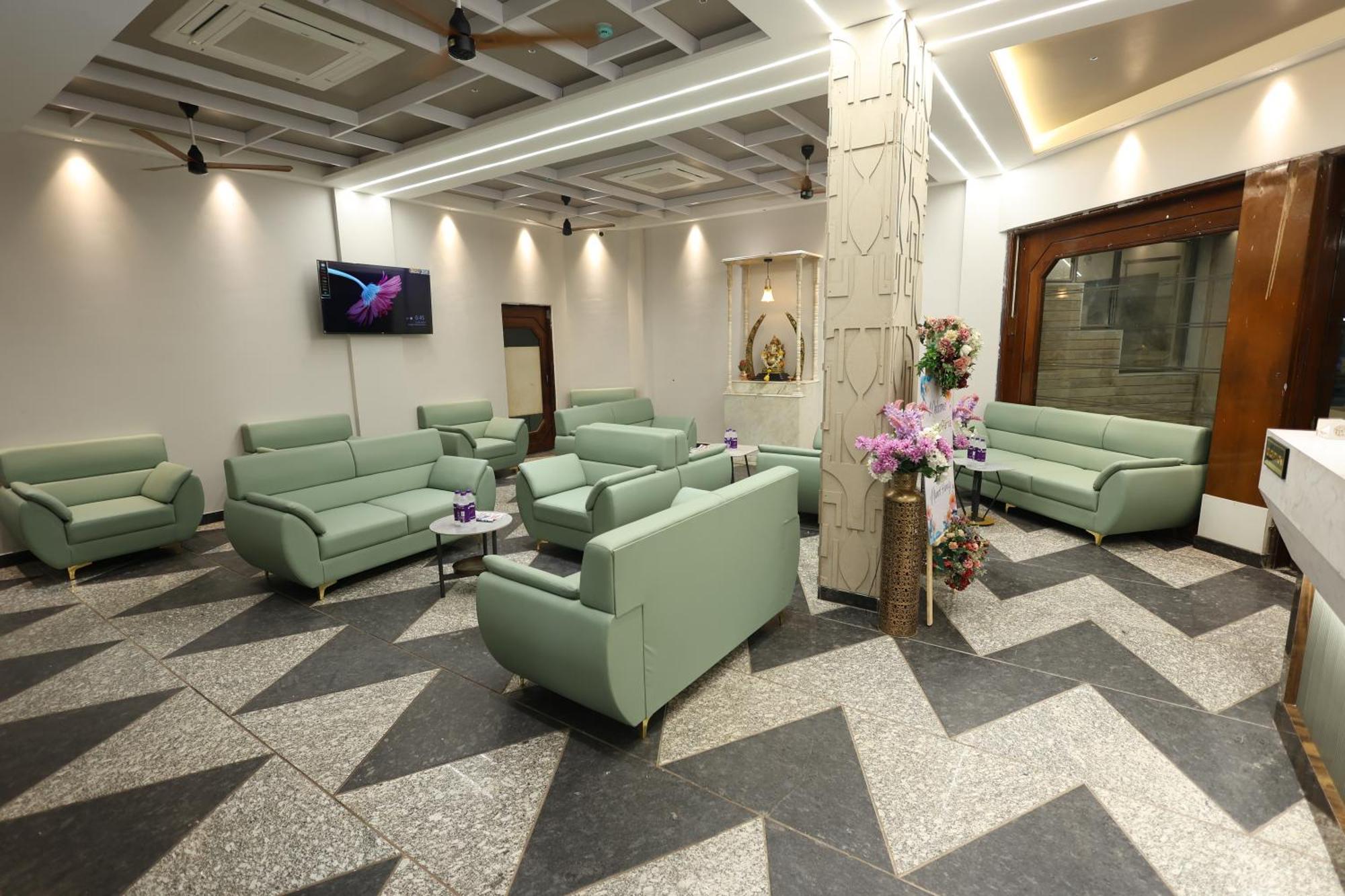 Hotel Statusinn, Ichalkaranji 외부 사진